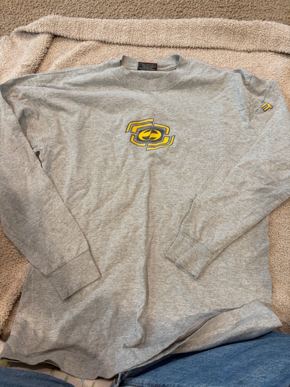 B61 Split LS Tee, y2k Skating LS, Men’s Large